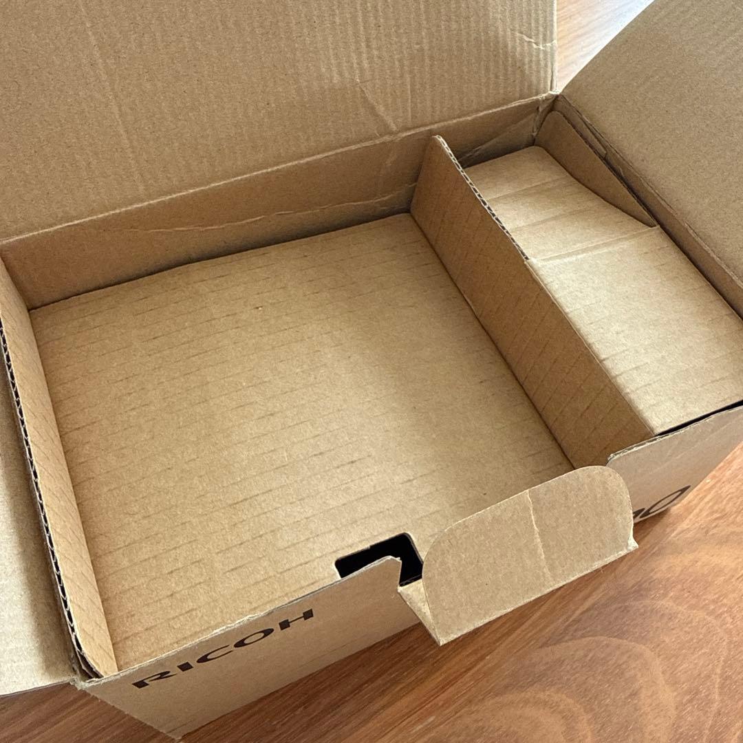 RICOH GX200 デジタルカメラ 本体