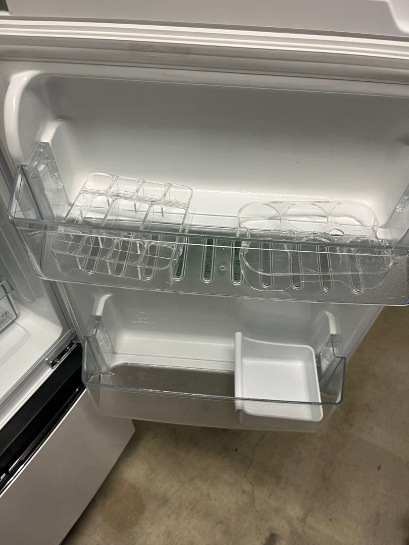 冷蔵庫 HR-D1303 Hisense 2020年製T