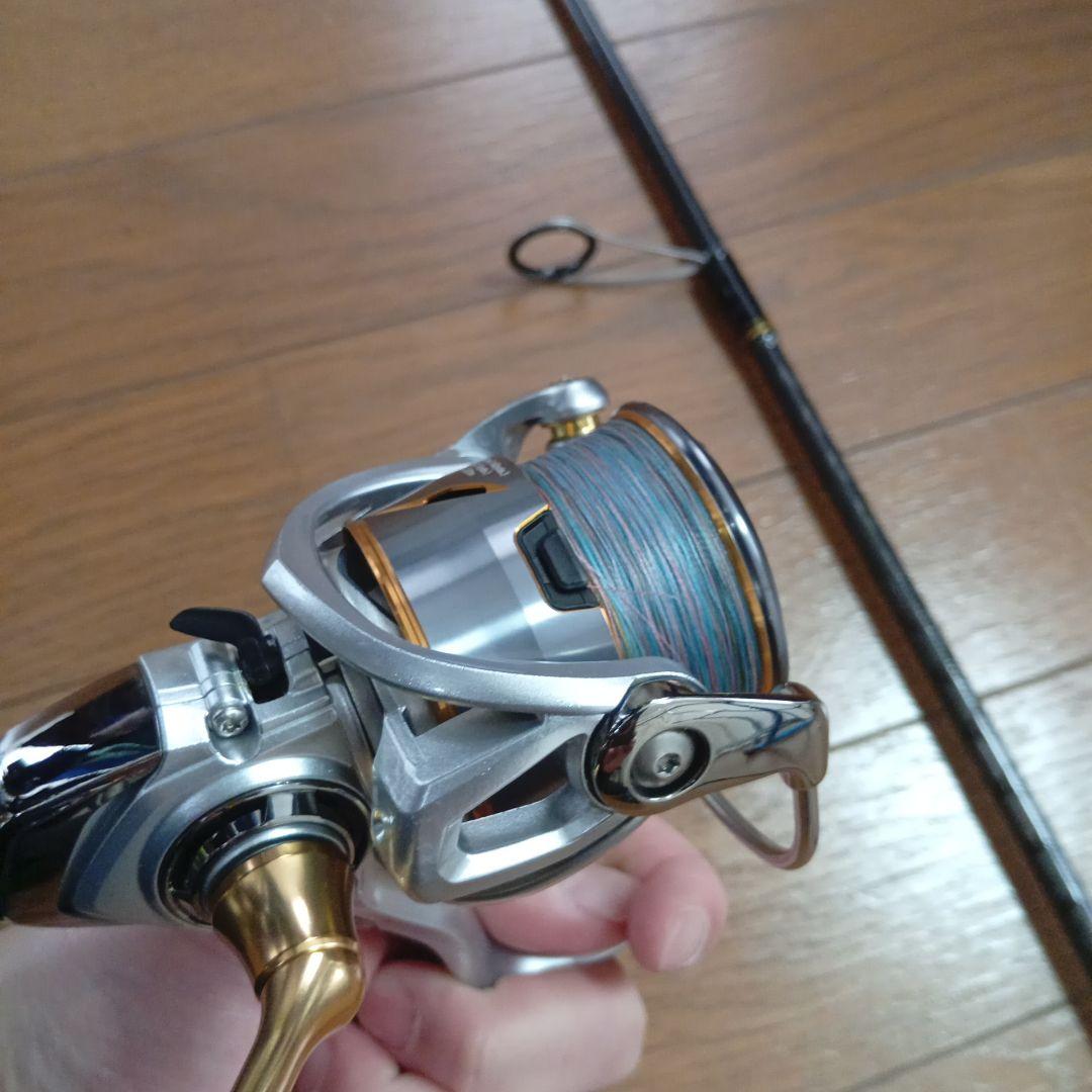 DAIWA　シーバスハンターx86ml フリームス3000cxhセット