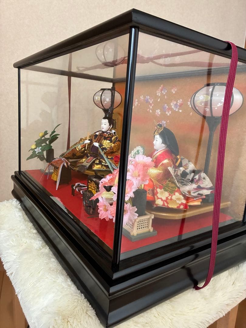 34‼️美品❗️ 兜飾りと雛人形　まとめ売りガラスケース入り