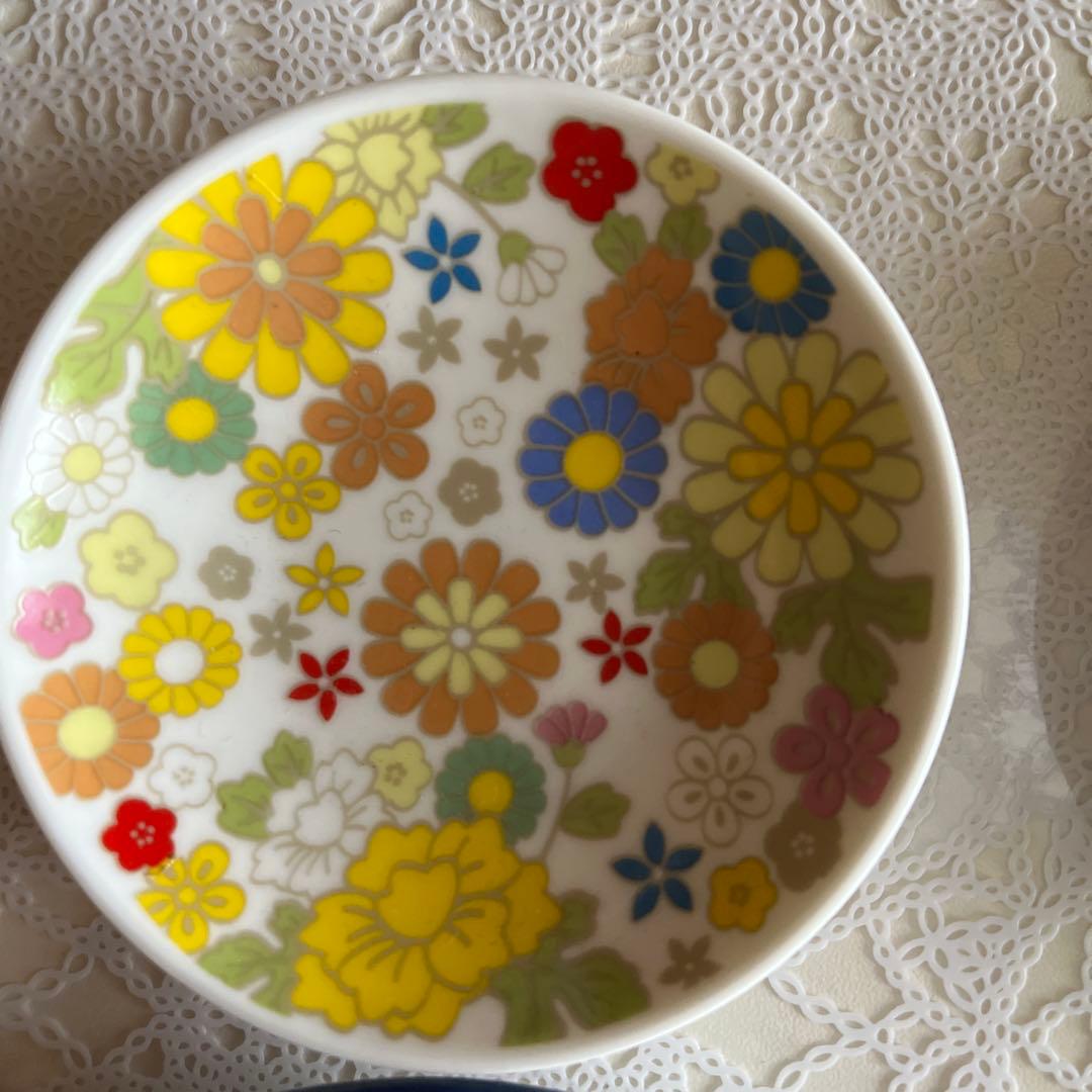セリア　食器　小皿　豆皿　華やぎ　絵画　フラワー　花柄　まとめ売り