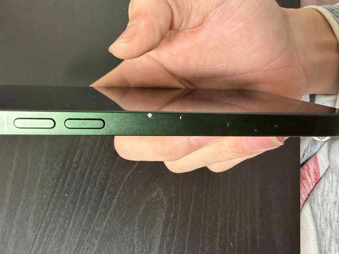 Apple iPhone 13 グリーン 本体　容量256GB 充電88%