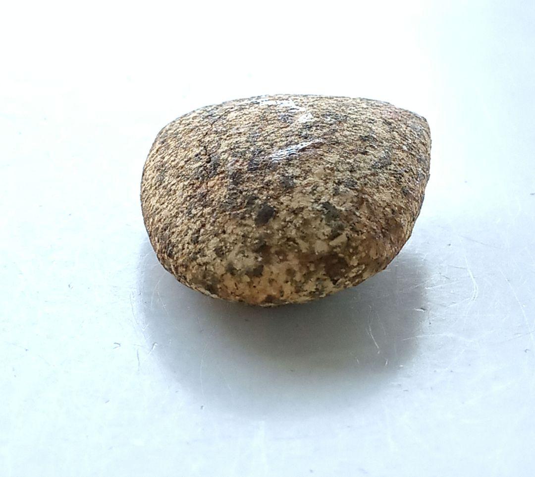 磨製石斧　完成出土品　堆積岩　磨き石