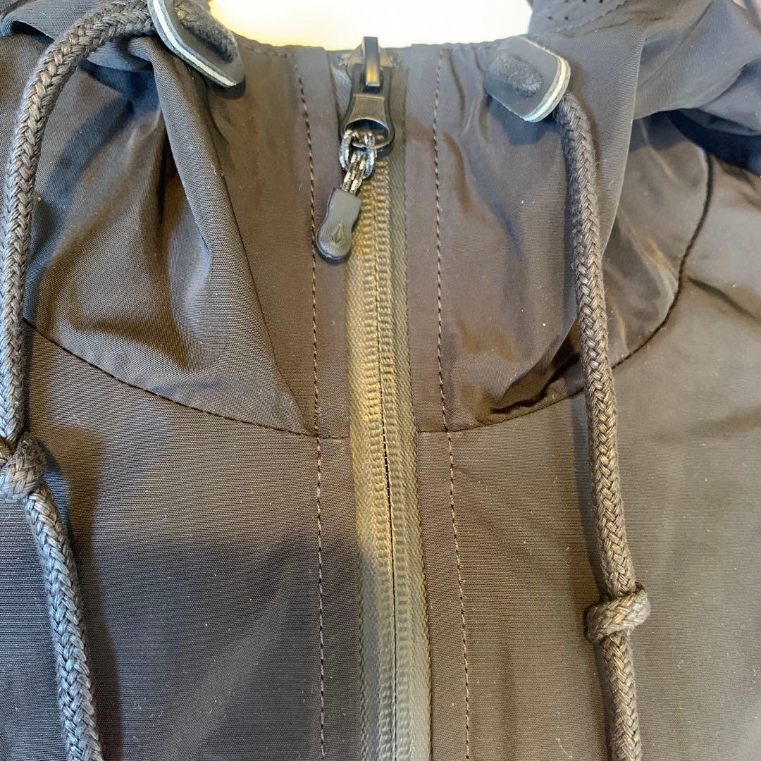 Volcom スノーボードウェア　黒・オレンジ