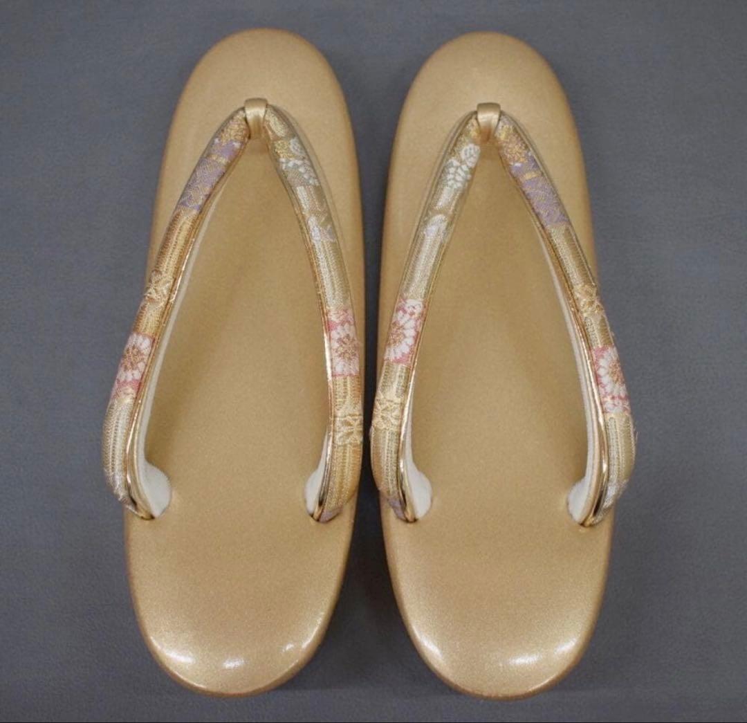 黒留袖4点　黒留袖・帯・長襦袢（衣紋抜付）バッグ草履　何かプレゼント付き！