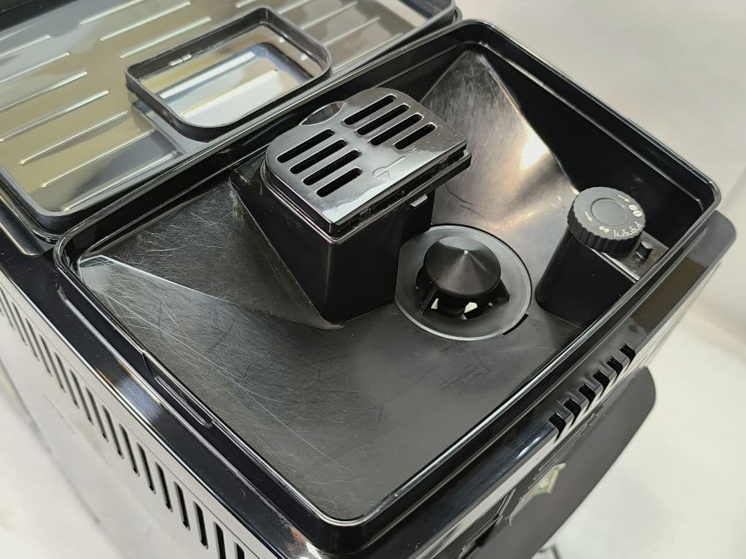 デロンギマグニフィカS コンパクト全自動コーヒーマシン ECAM23120B 2