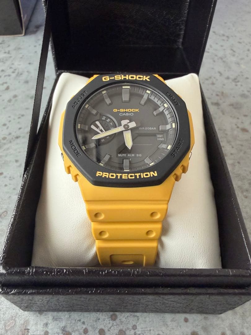 時計 G-SHOCK GA-2110SU-9AJF