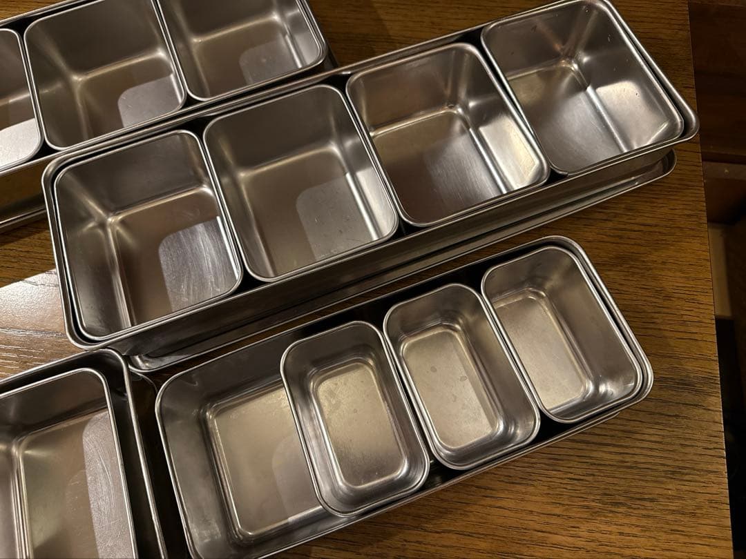 【中古美品】飲食店 ステンレス製 バット 大小13点セット 薬味入れ 調味料入れ