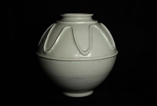 瀧田項一 「 白磁貼文大壺 」 花入 花器　共箱有