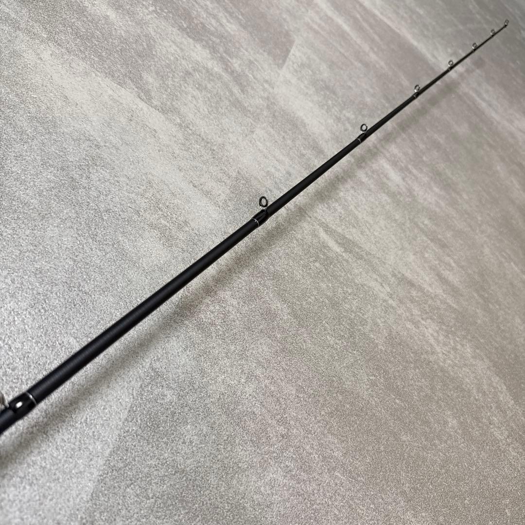 バス太郎さん【超美品】ダイワ　25ブラックレーベルC74H