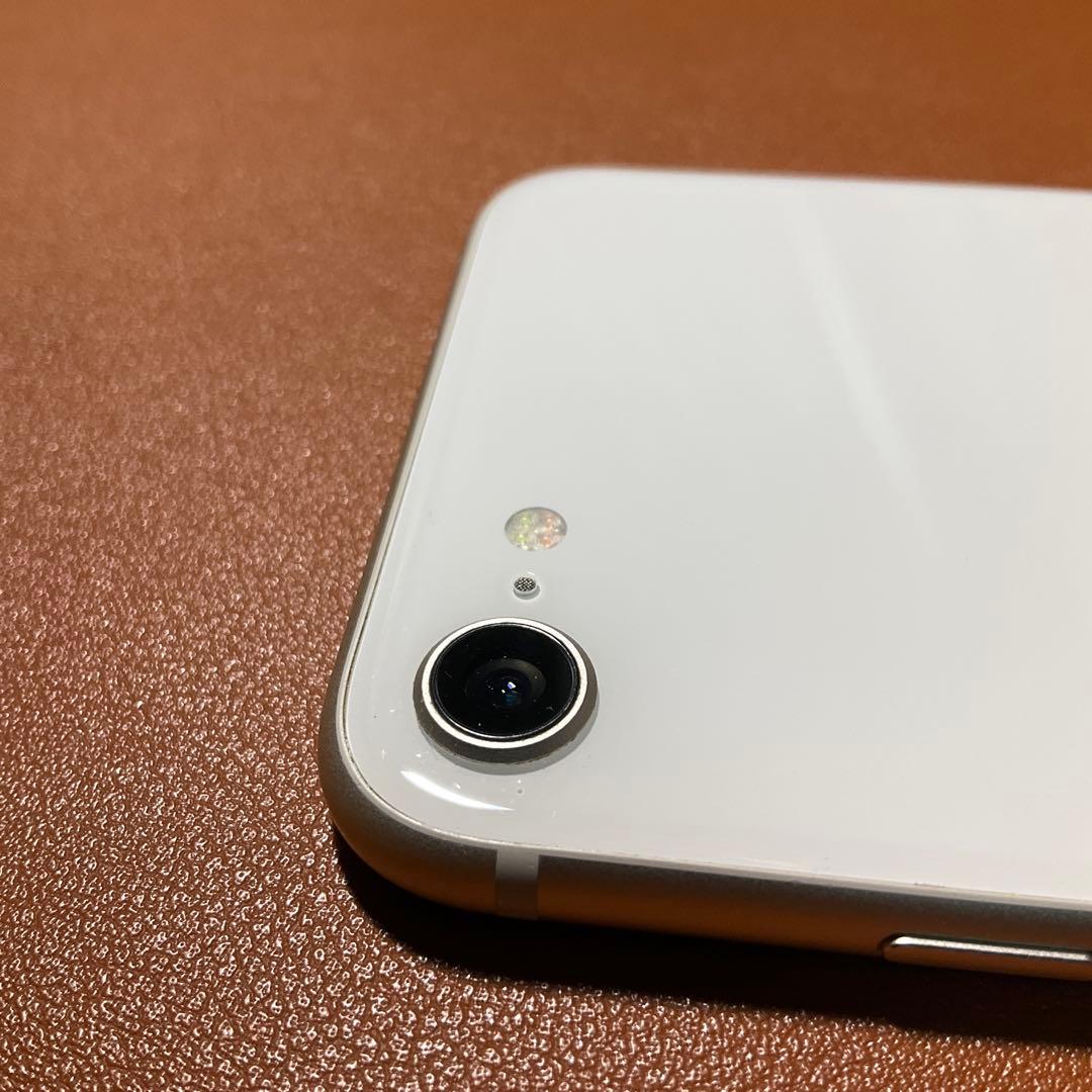 【SIMフリー128GB】iPhone SE 第3世代 スターライト BT85%