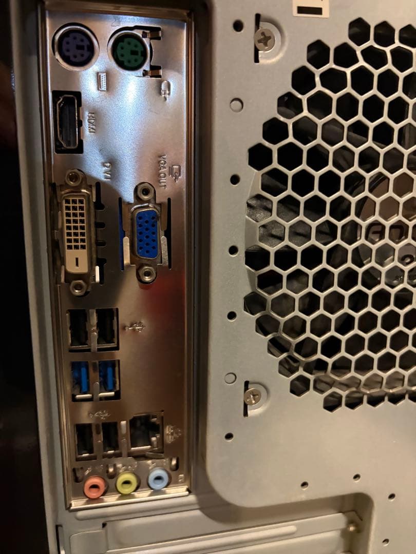 ASUS デスクトップPC Core i5 8GB SSD Windows11