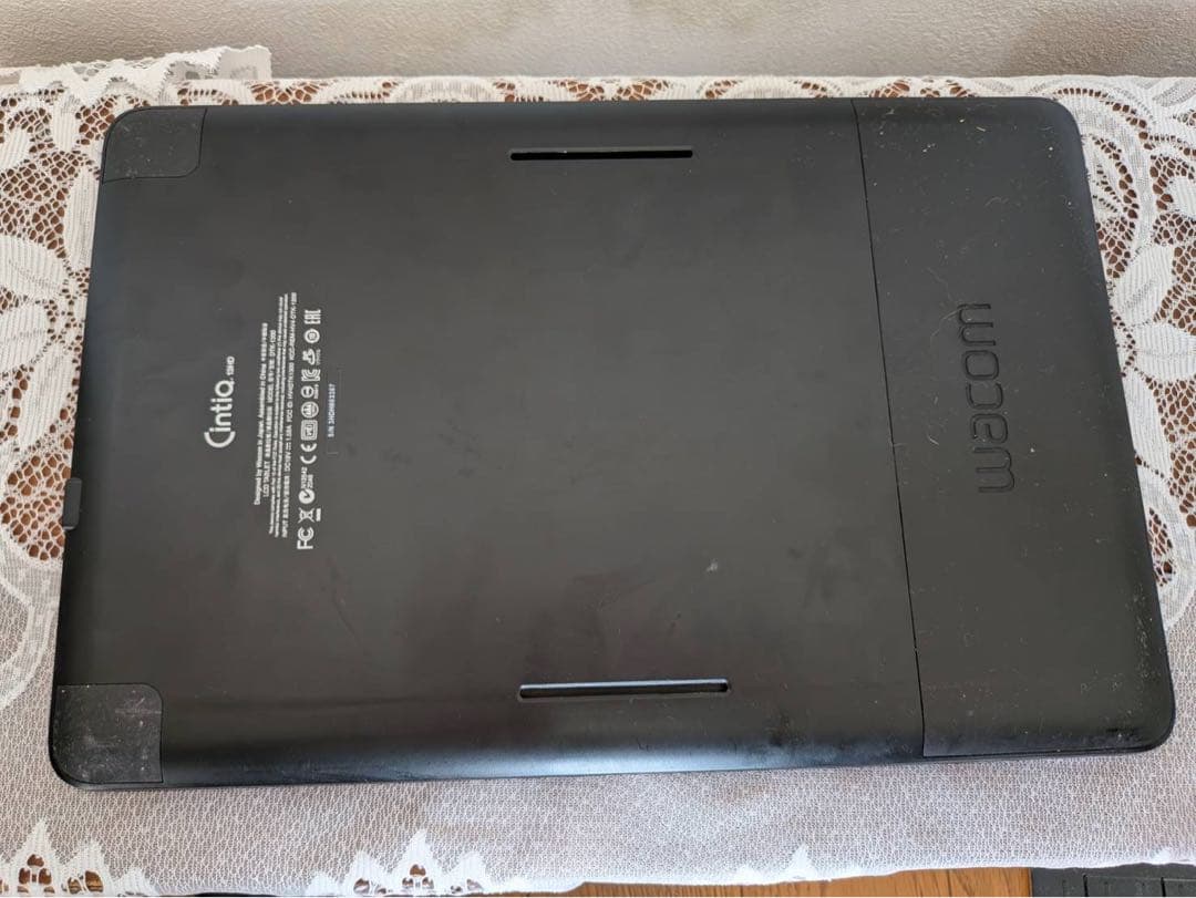 Wacom Cintiq 13HD 本体