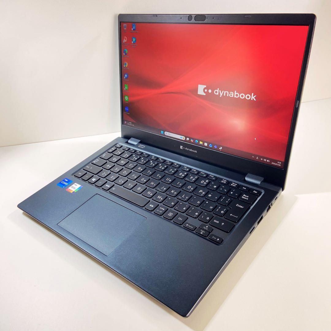 美品 11世代Core i7 16Gメモリ SSD256G 13.3型 東芝製