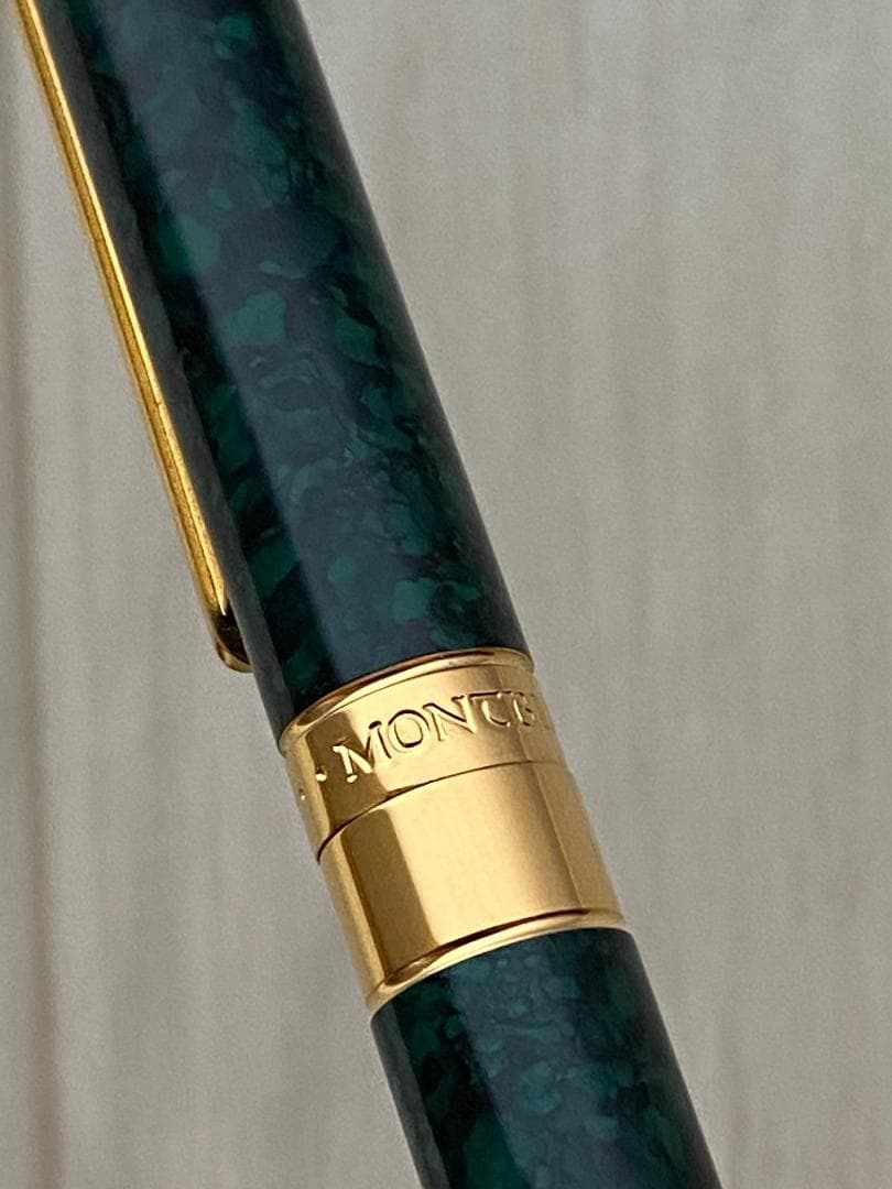 超美品 モンブラン マーブル グリーン×ゴールドノブレス ローラーボールケース付