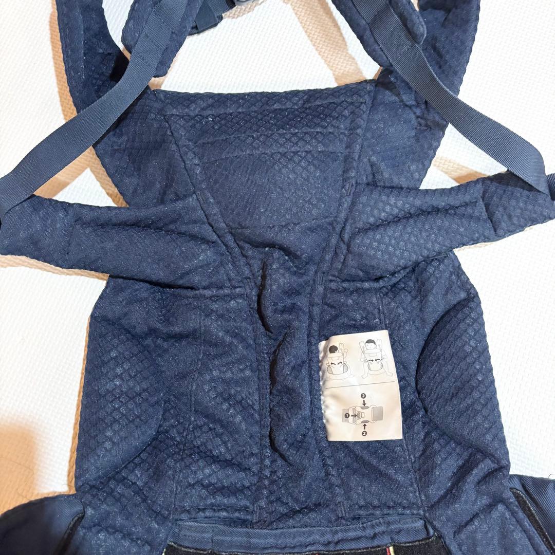 【美品】ergobaby 抱っこ紐 オムニブリーズ ミッドナイトブルー