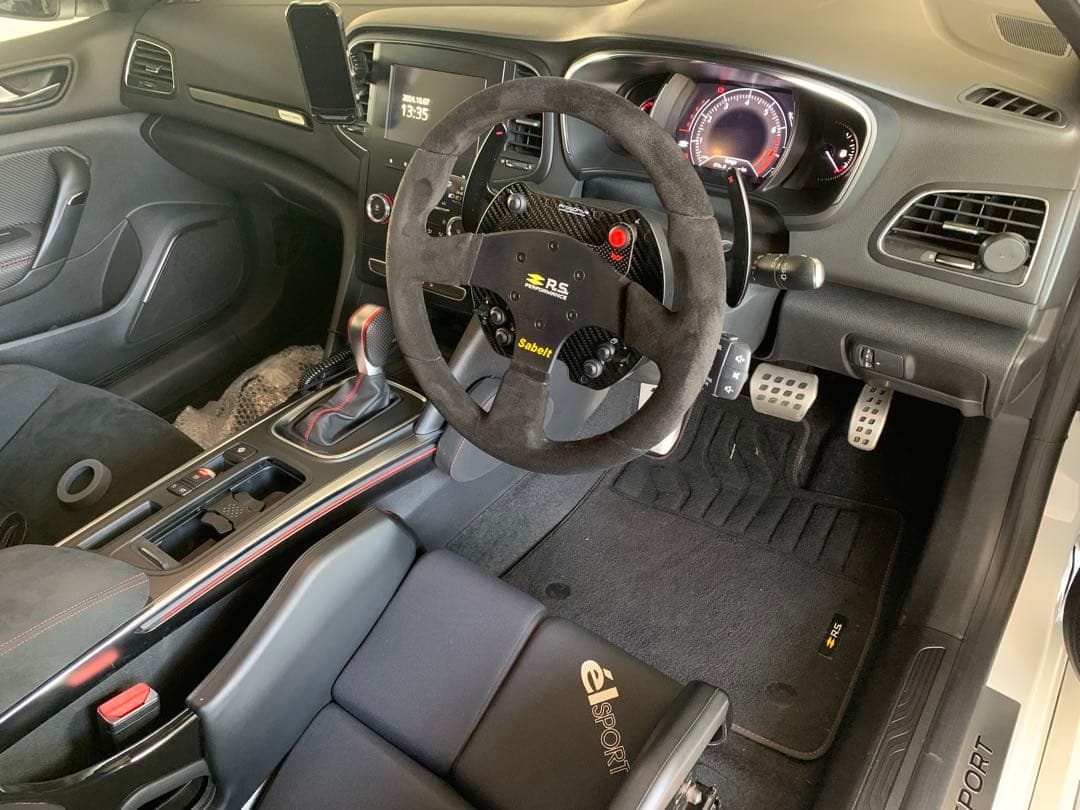 ルノー　メガーヌ4RSで使用　RSパフォーマンス　ルノークリオカップカー用