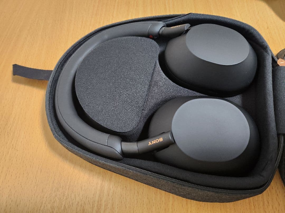 SONY　WH-1000XM5　ワイヤレスヘッドホン