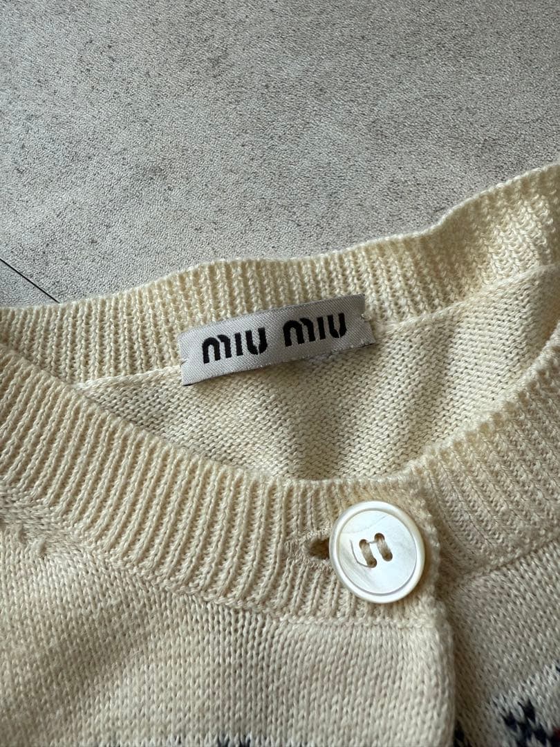 専用　MIU MIU バラ柄ニットカーディガン