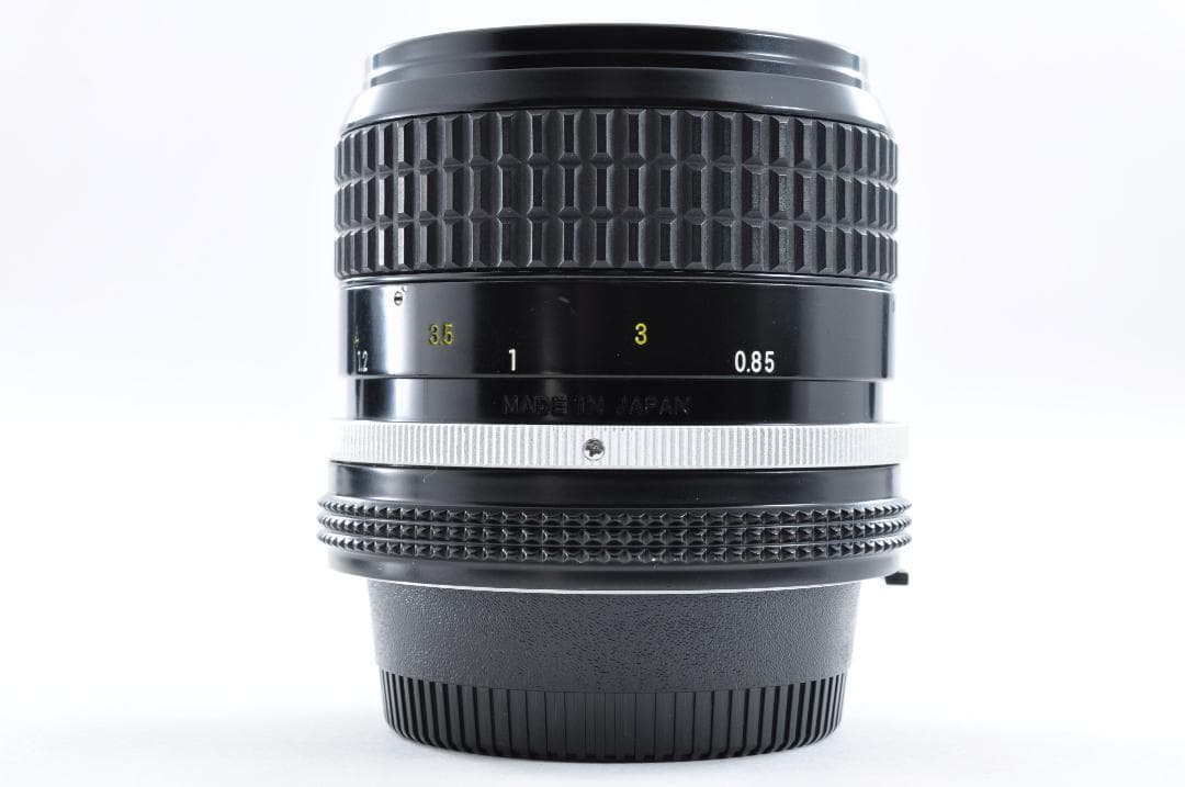 美品 試写写真有り Nikon Ai NIKKOR 85mm F/2 レンズ