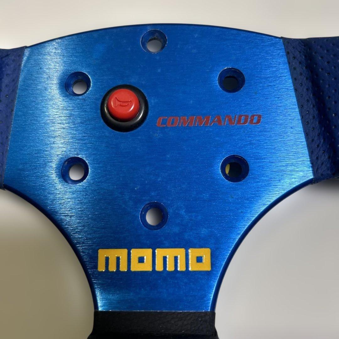 momo COMMANDO ステアリング