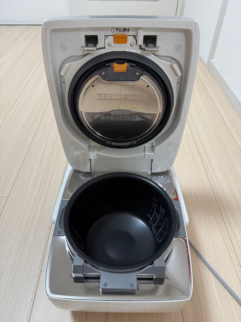 Zojirushi 炊飯器 NW-KB10 美品　2020年