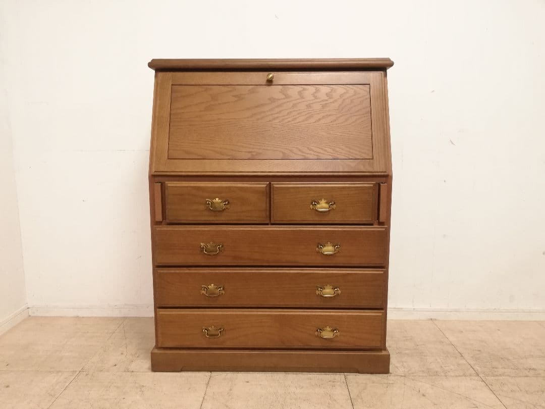 モデルルーム展示品　天然木楢材を使用したライティングビューローデスク 書斎机