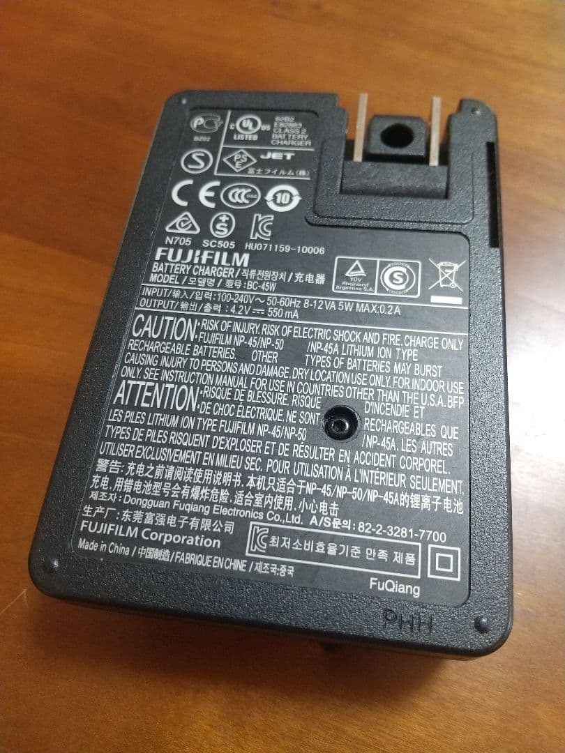 FUJIFILM FINEPIX F600EXR レッド