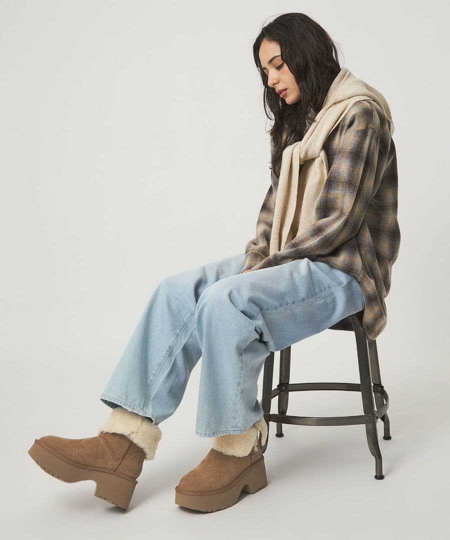 サイズ 23(6) 今季新品　UGGブーツ