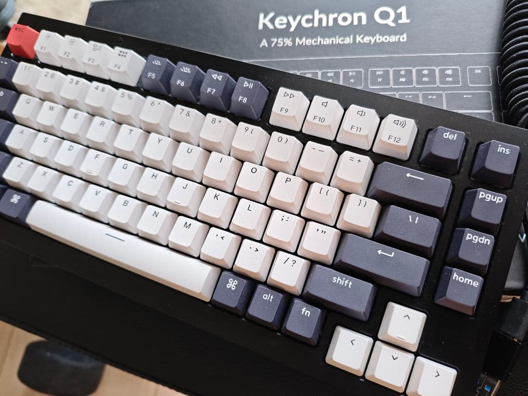 Keychron Q1 黄軸
