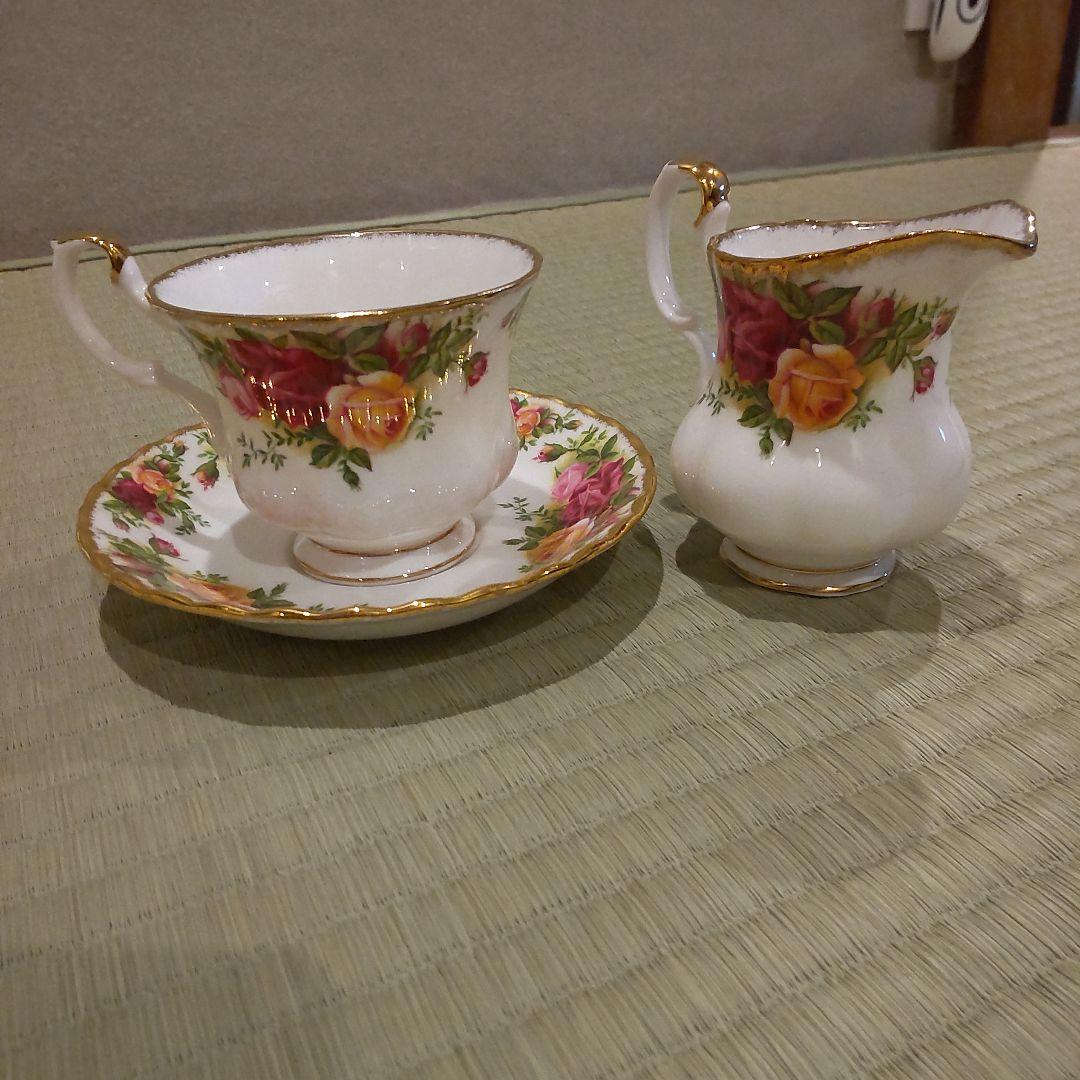 ロイヤルアルバート　ティーカップソーサーセットオールドカントリーローズ自宅保管品