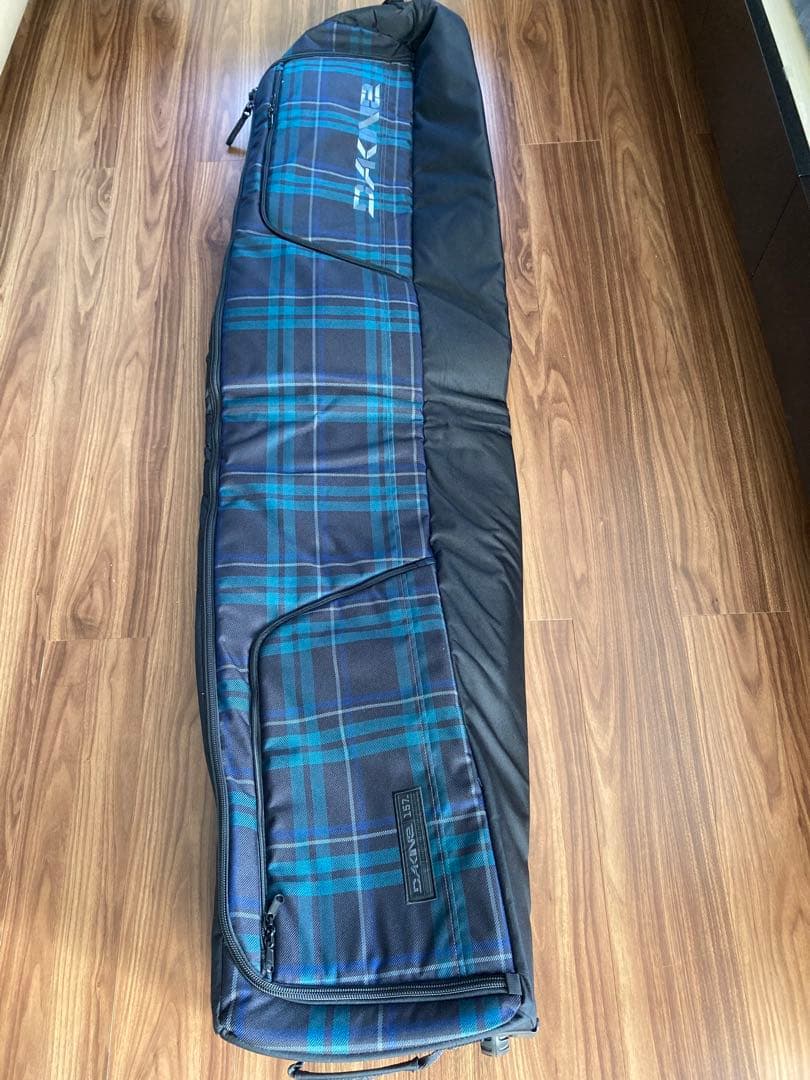 11/30出品　スノーボード　キャスター　ローラー付き　DAKINE 157