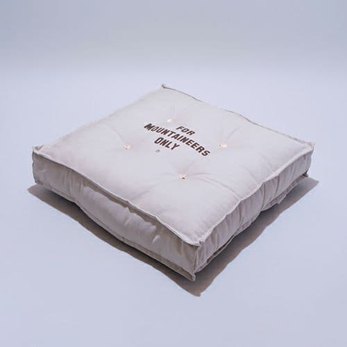 新品 MOUNTAIN RESEARCH Square Cushion Big