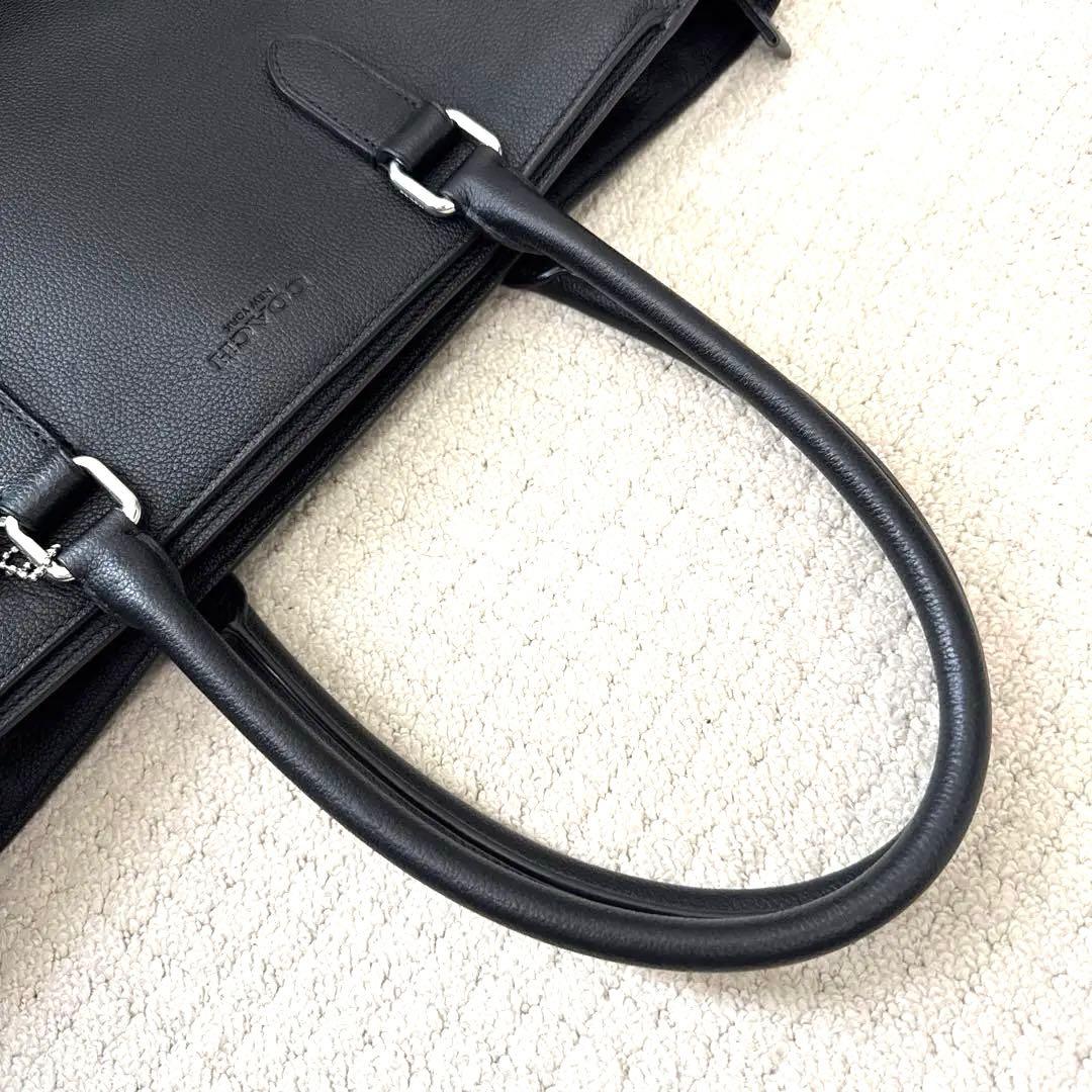 COACHトートバック ビジネス ベケット　C2841