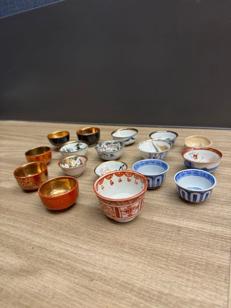 1534  九谷焼　猪口　17客　まとめ売り　時代物