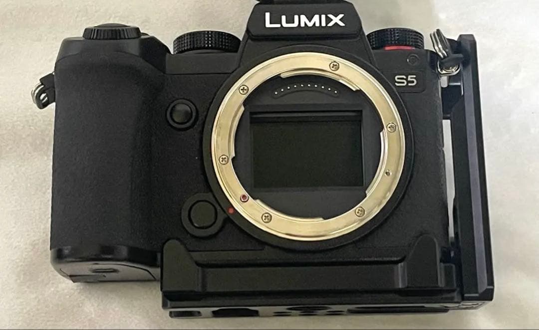 Panasonic LUMIX DC-S5 ＋ 24-105mm F4 おまけ付