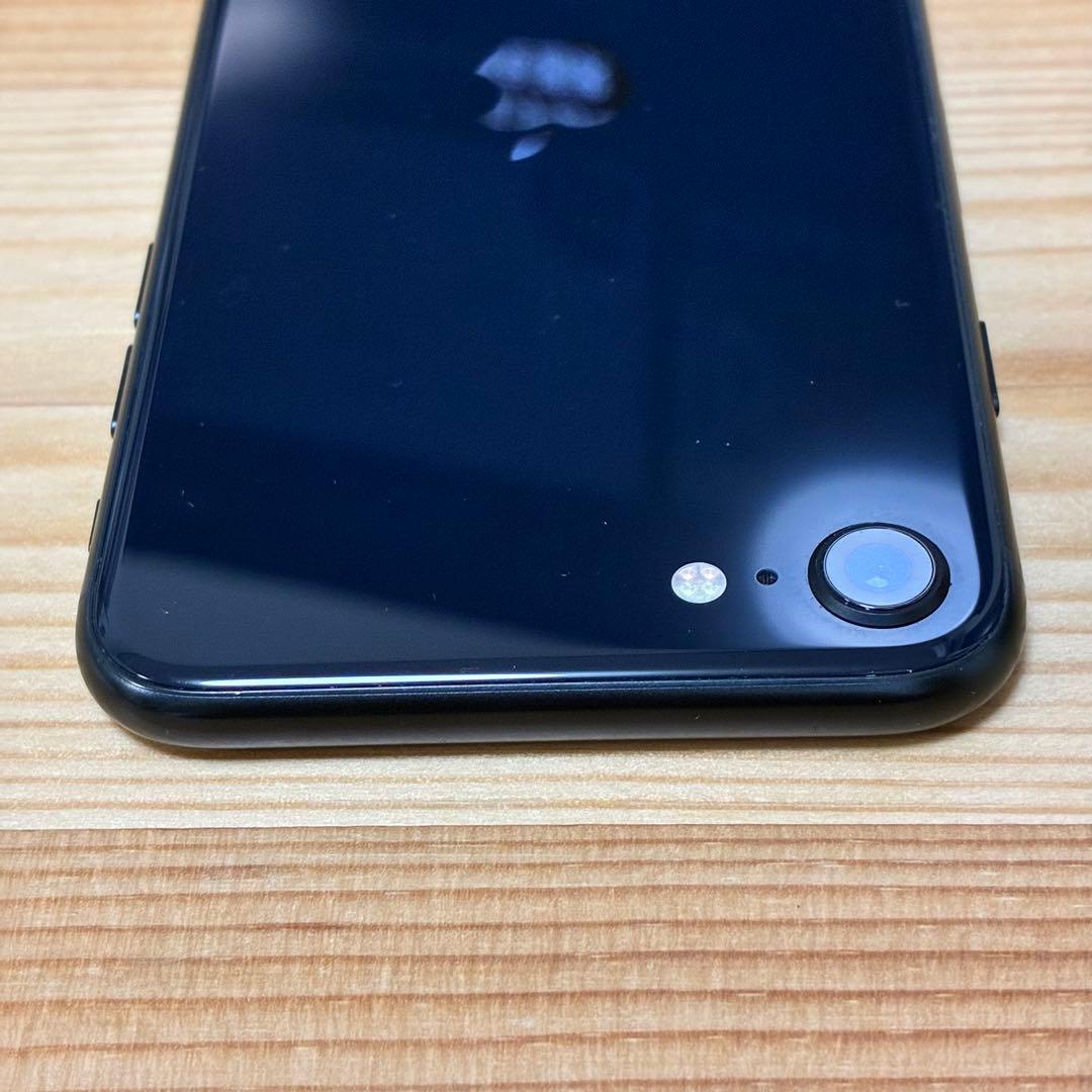 ま*り様 バッテリー新品　iPhoneSE第3世代64GB SIMフリー　美品