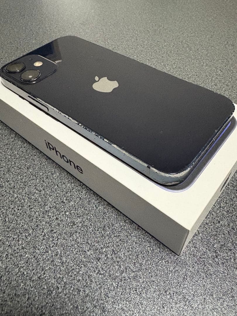 Apple iPhone 12 miniブラック 本体 充電ケーブル付き