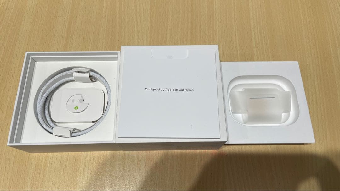 【美品】AirPods Pro 第2世代（MagSafe対応）本体・ケース付