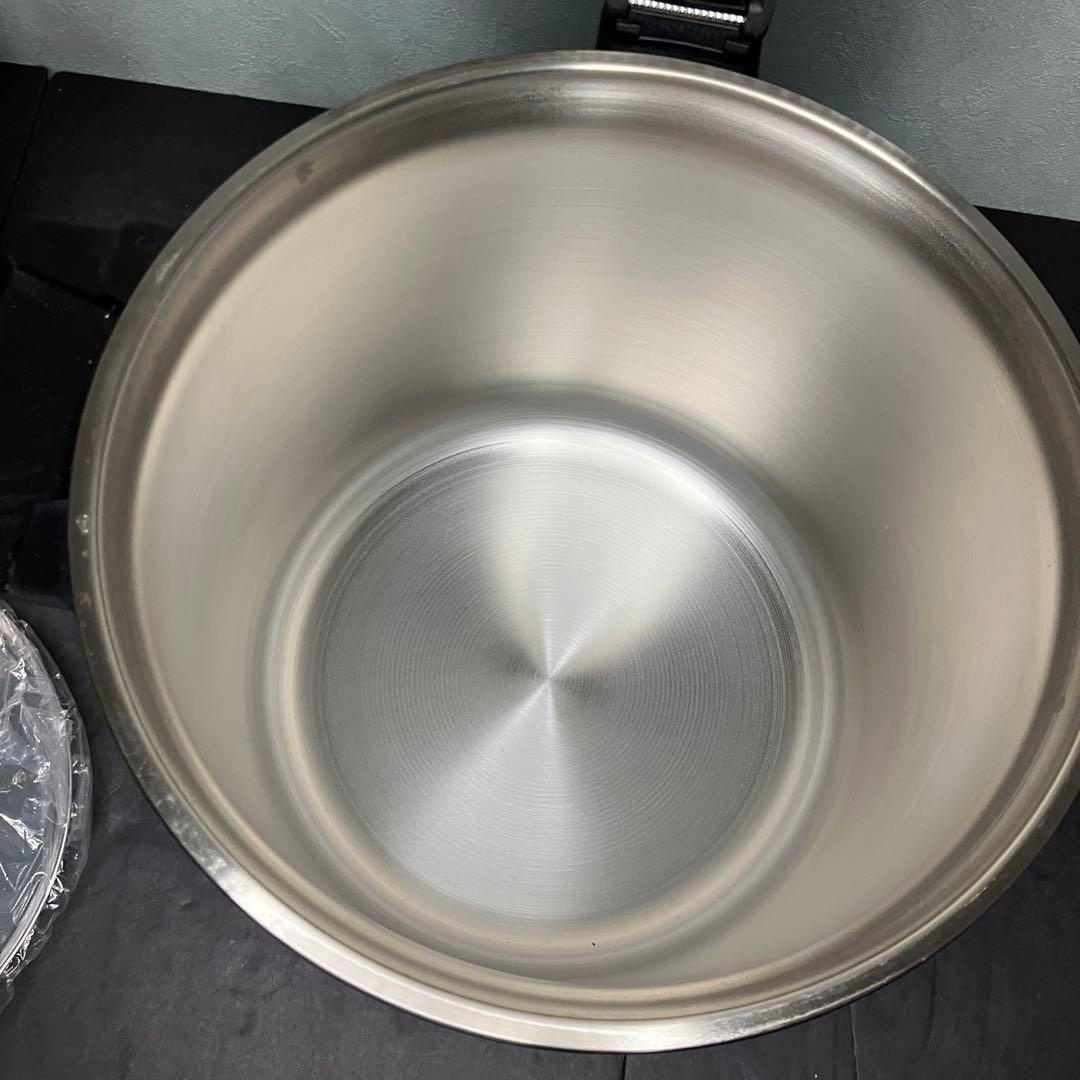 サーモス　真空保温調理器　保温調理鍋　シャトルシェフ　4.5L 未使用品