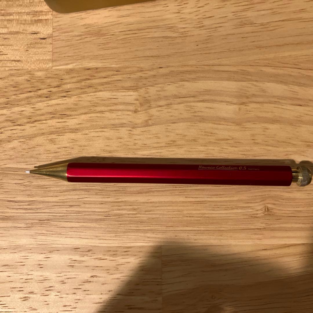 目立った傷や汚れなし　カヴェコスペシャル　レッドエディション　シャーペン　0.5