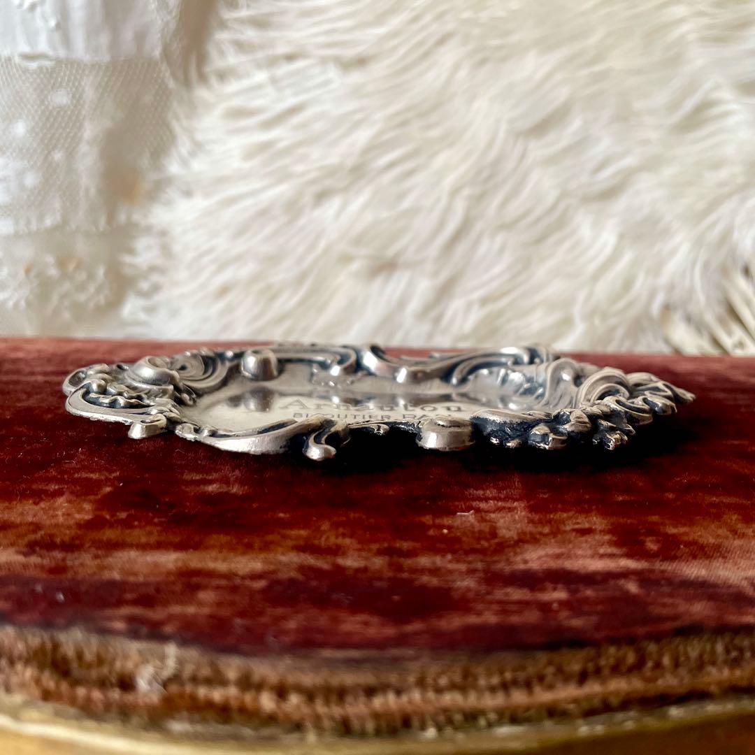 ベルハート　純銀製ビジュティエのシルバートレイ　シルバーヴィドポッシュ