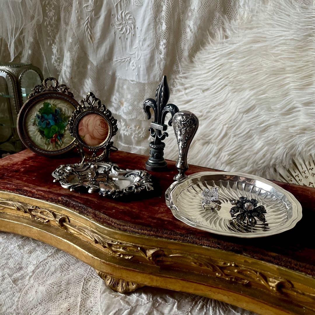 ベルハート　純銀製ビジュティエのシルバートレイ　シルバーヴィドポッシュ