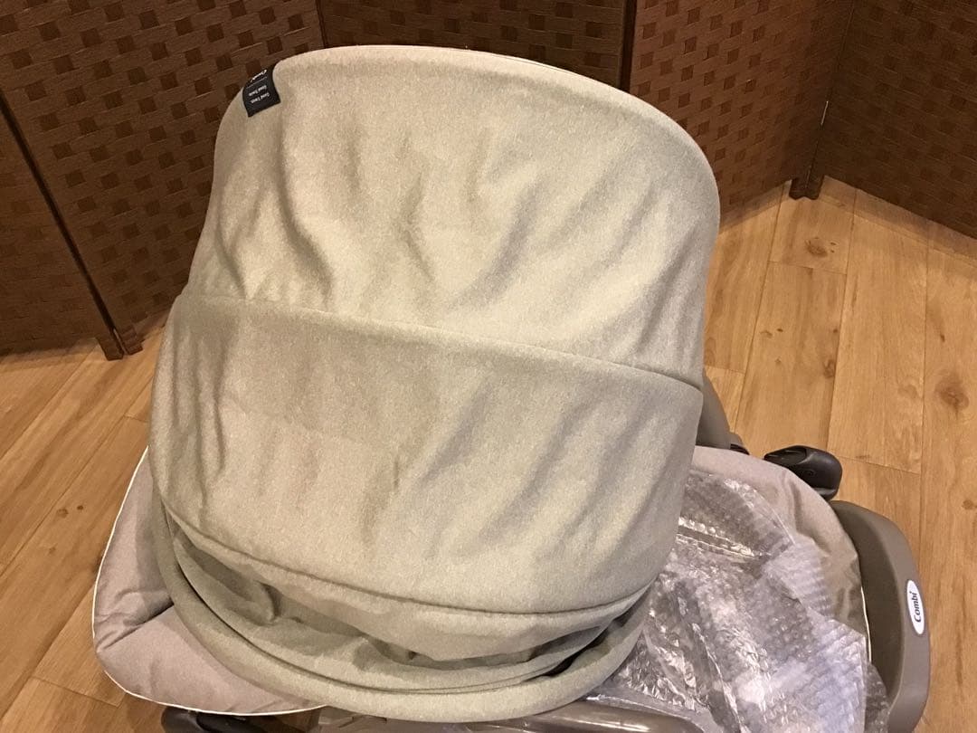 コンビ　ネムリラオートスィングBEDiおやすみドーム