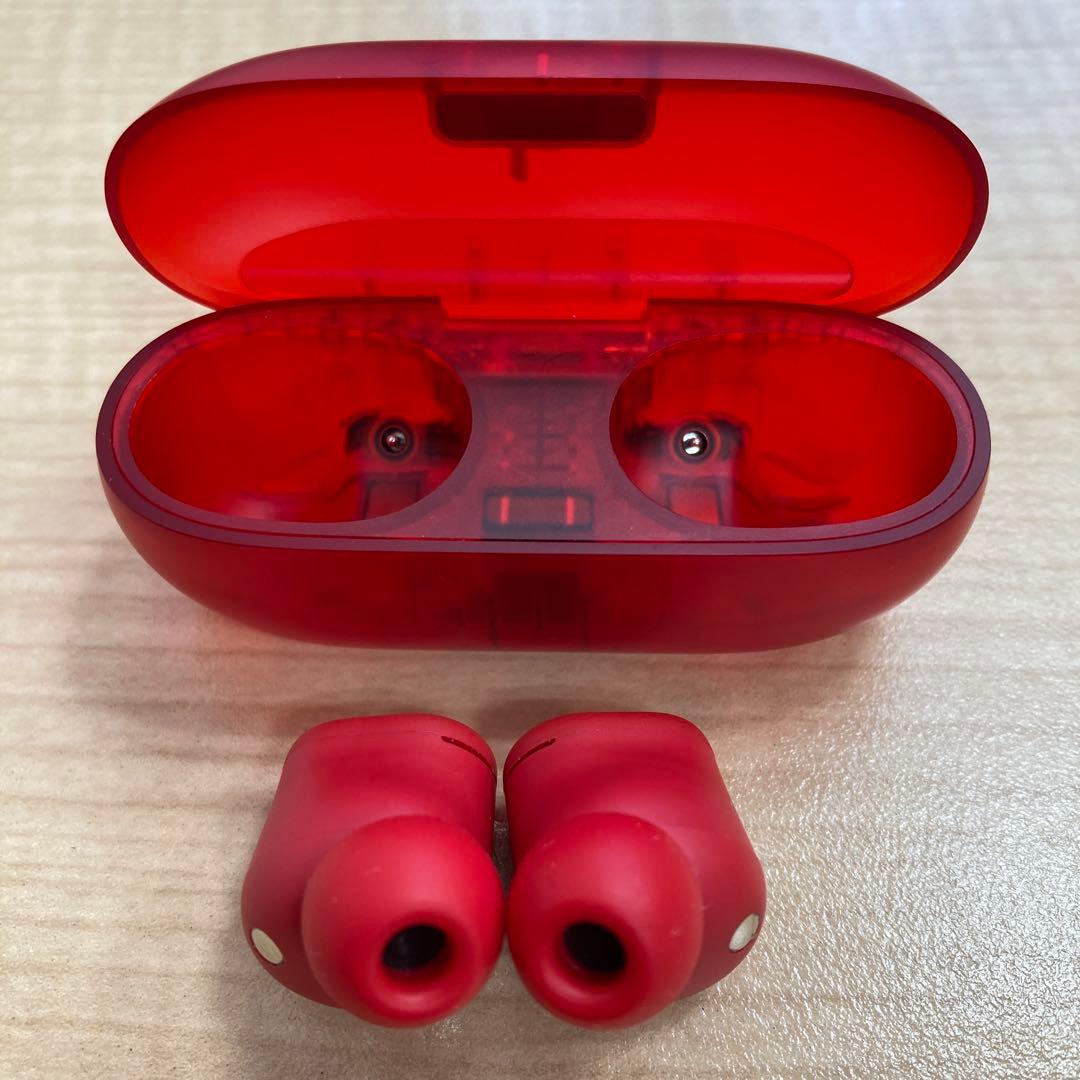 Beats Solo Buds トランスペアレントレッド