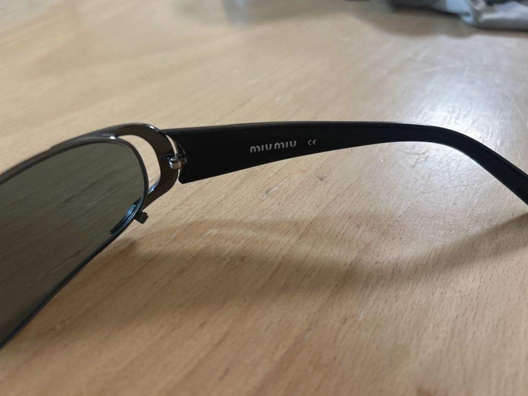 MIU MIU サングラス