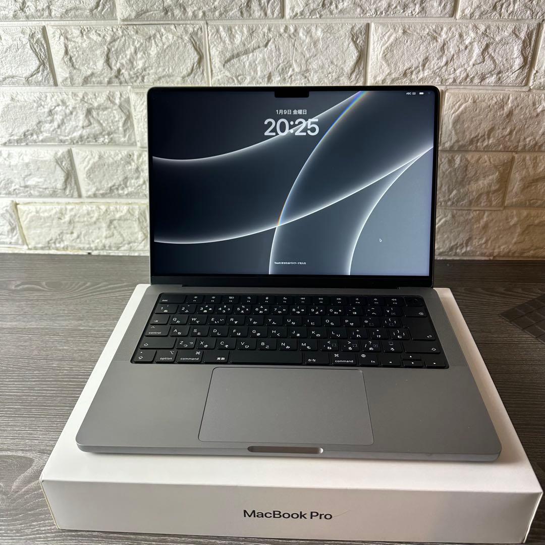 (極美品) MacBook Pro 2021 M1 MAX