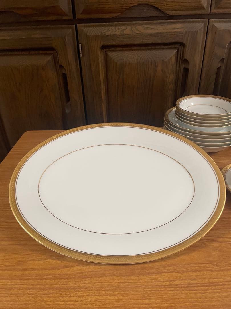 ノリタケ BALMORALバルモラル4019 金彩ディナーセット36ピース