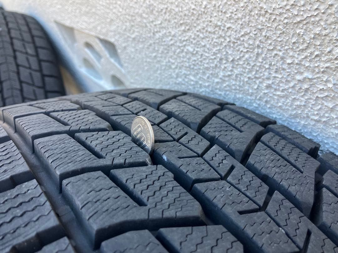 スタットレスタイヤホイール4本セット　245／70R16インチ　8J