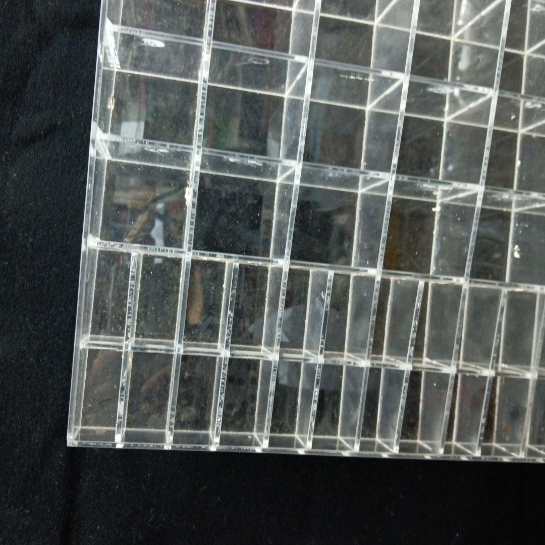 アクリルケース　収納　ディスプレイ　フタつき　蓋　仕切り　198マス